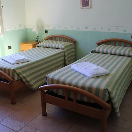 מלון Casa Don Guanella 3*